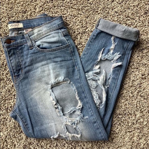💯 Cropped Destroyed Jeans 💯 - Picture 1 of 6